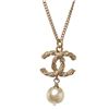 Image 6 : Chanel CC Dangle Pearl Pendant Gold-tone Necklace