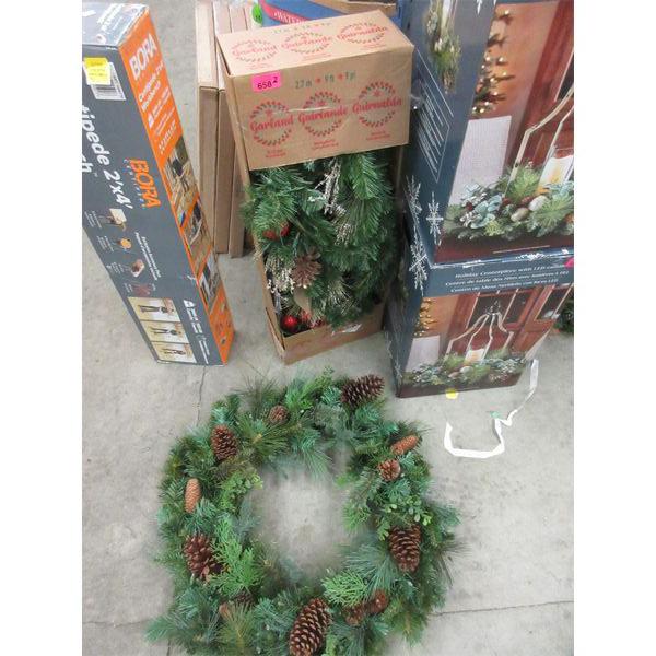 28" Wreath & 9' Illuminated Garland