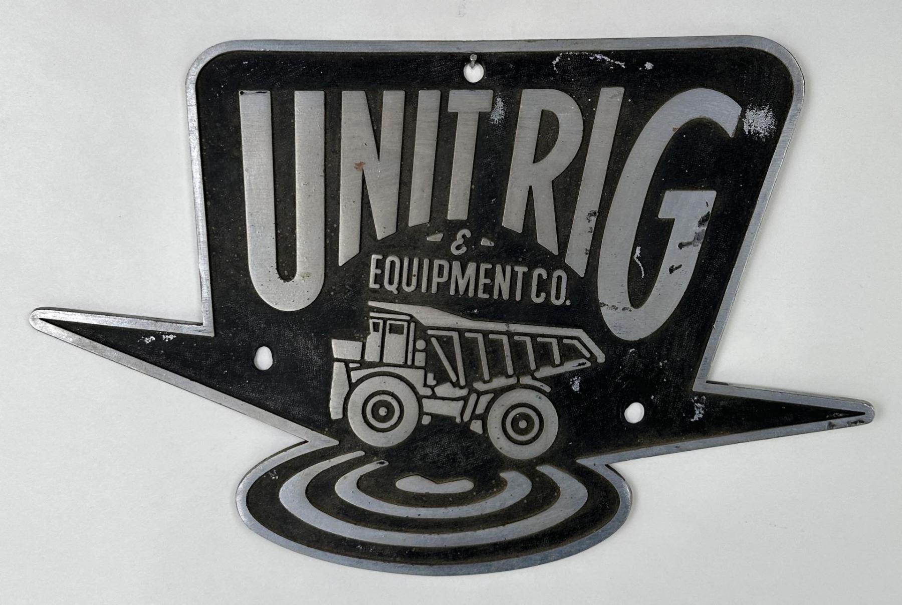 Unit Rig Equipment Aluminum Sign