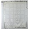 Image 2 : Antique Embroidered Flowers Quilt