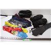Image 1 : (8) Various Ties, Karbon Mittens, Travel Bag