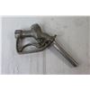 Image 4 : Gas Pump Nozzle