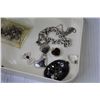 Image 6 : Stand-Up Organizer w/Broken Crystal Necklace - Beads - Misc. Items