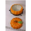 Image 2 : (4) Pumpkin Kitchen Storage - Hairline Crack