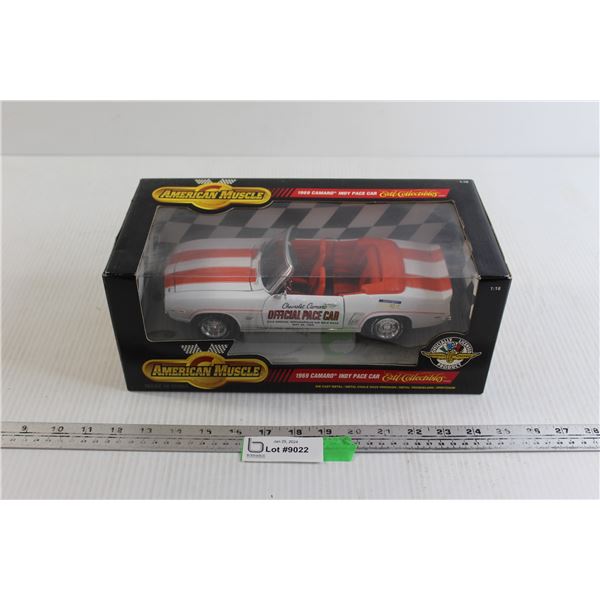 ERTL Collectibles American Muscle 1969 Camaro Indy Pace Car Die Cast - 1/18