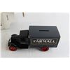 Image 3 : McCormick-Deering Farmall 1931 Hawkeye Truck Bank Die Cast - 1/34