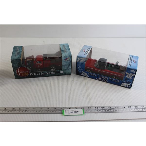 (2x Bid Price) Liberty Classics 1938 Pick-up Studebaker K10 Die Cast and 1979 Ford F Series Pickup D