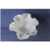 Image 2 : Hobnail Ruffled Milk Glass Vase