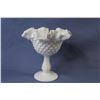 Image 3 : Hobnail Ruffled Milk Glass Vase