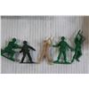 Image 2 : Assorted Army Men and Toys