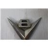 Image 3 : Vintage 1956 Ford Truck V8 Emblem