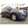 Image 8 : C6E --  2015 CHEVROLET TRAX LS, Grey, 83097 KM