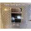 Image 1 : Quilt Set