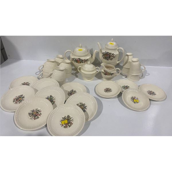 "Conway" By Wedgwood  Coffee and Tea Service Sets includes Creamer and Sugar Bowl