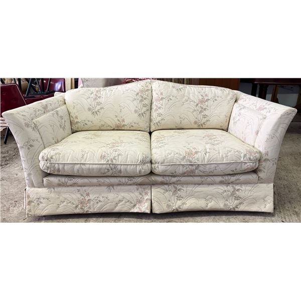 Elegant Loveseat 66Wx33Dx30H