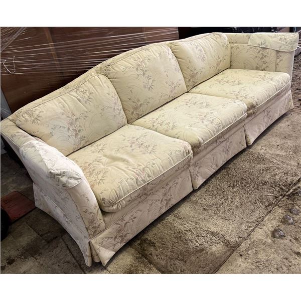 Elegant Sofa with Arm Protectors 88Wx33Dx30H