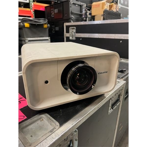 CHRISTIE LX650 PROJECTOR W LENSES