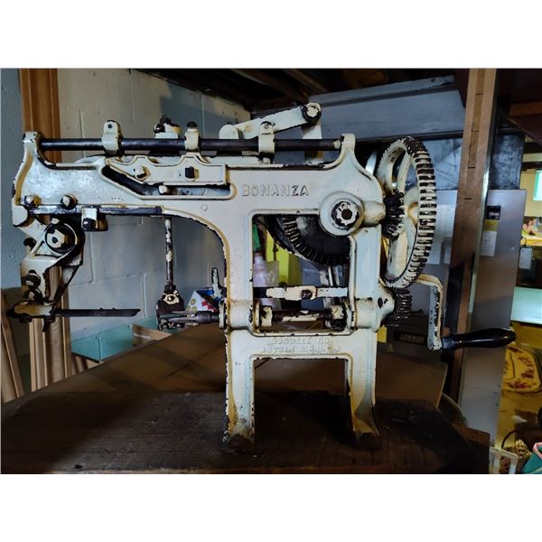 RARE ANTIQUE COMMERICAL  APPLE PEELER