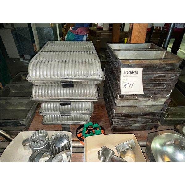 COMMERCIAL ANTIQUE BREAD TINS