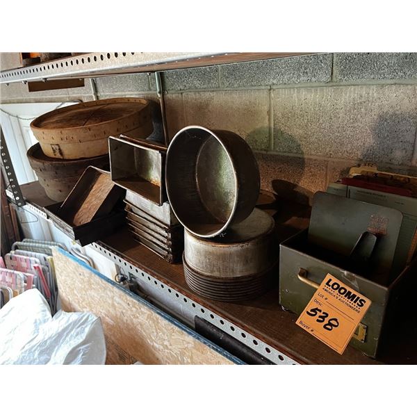LARGE LOT OF TINS AND ASSORTED BAKEWEAR