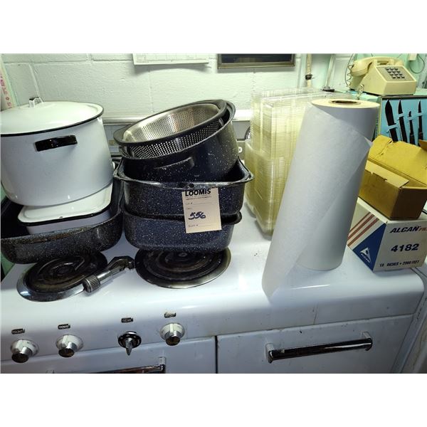 PORCELAIN ROASTER AND COOKER