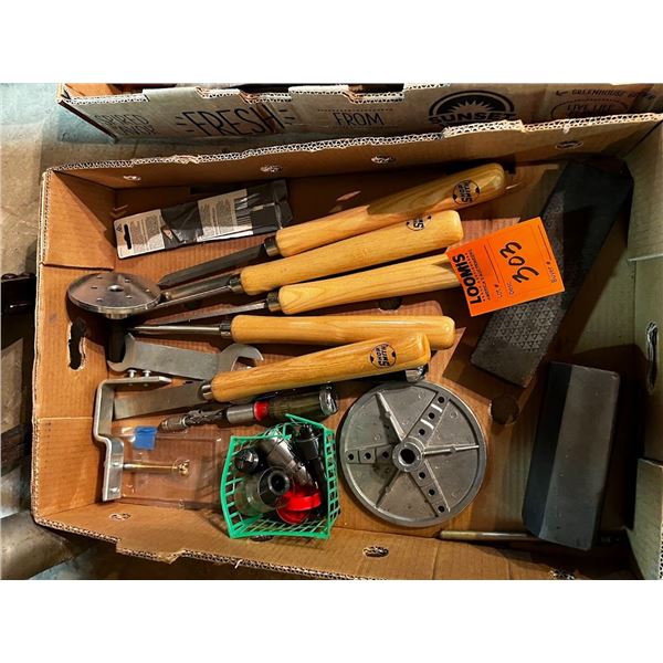 ASSORTED FLAT OF WOOD WORKING TOOLS