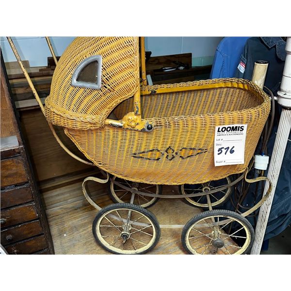 RARE WICKER BABY/DOLL CARRAGE