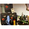 Image 1 : LRG LOT OF ASST VINTAGE TOYS