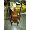 Image 3 : VINTAGE WOOD SLED