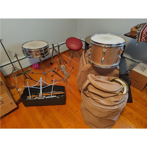 LIKE NEW LUDWIG PRO DRUM SET
