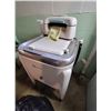 Image 1 : MAYTAG RINGER  WASHER(EXCELLENT CONDTION)