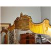 Image 5 : ANTIQUE BEDROOM SUITE