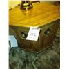 Image 1 : OCTOGAN END TABLE