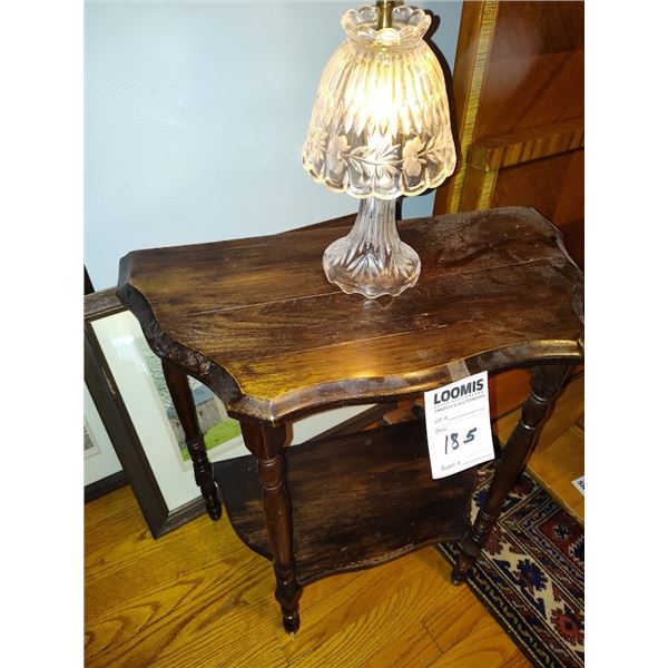 ANTIQUE END TABLE AND LAMP
