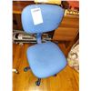 Image 2 : VINTAGE BLUE FABRIC CHAIR
