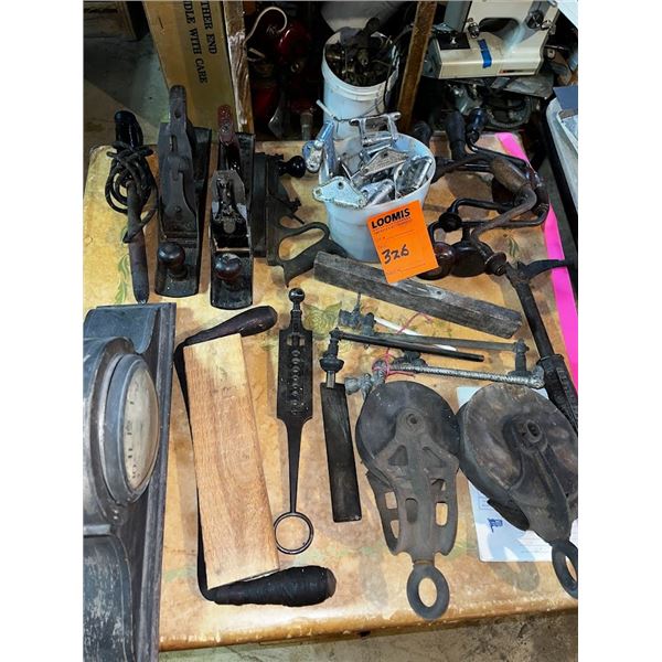 ASSORTMENT OF ANTIQUE TOOLS