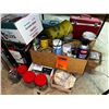 Image 2 : LARGE LOT OF HARDWARE AND MISC