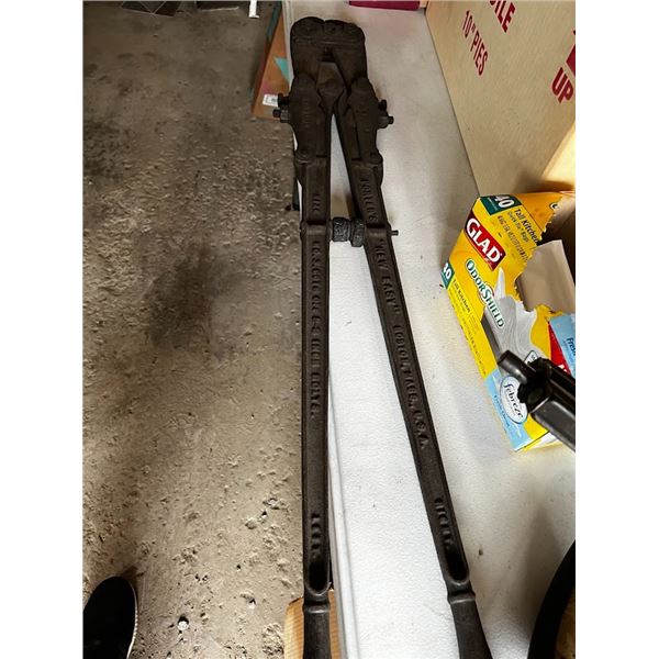 NEW EZ 36" BOLT CUTTER, GOOD , ANTIQUE