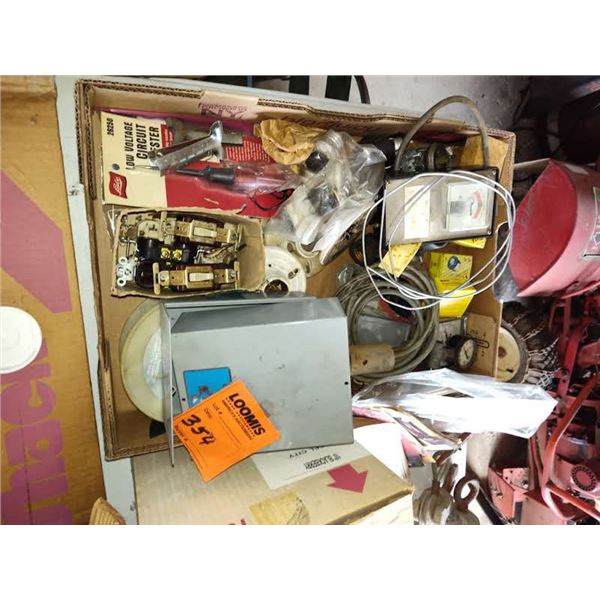ELECTRICAL ITEMS LOT
