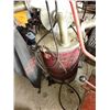 Image 2 : ANTIQUE SHOP VAC WORKS
