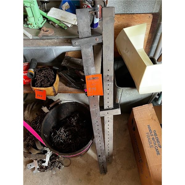 ANTIQUE WOOD CLAMPS