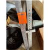Image 2 : ANTIQUE WOOD CLAMPS