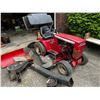 Image 1 : WHEEL HORSE LAWN TRACTOR W/ ATTACHMENTS