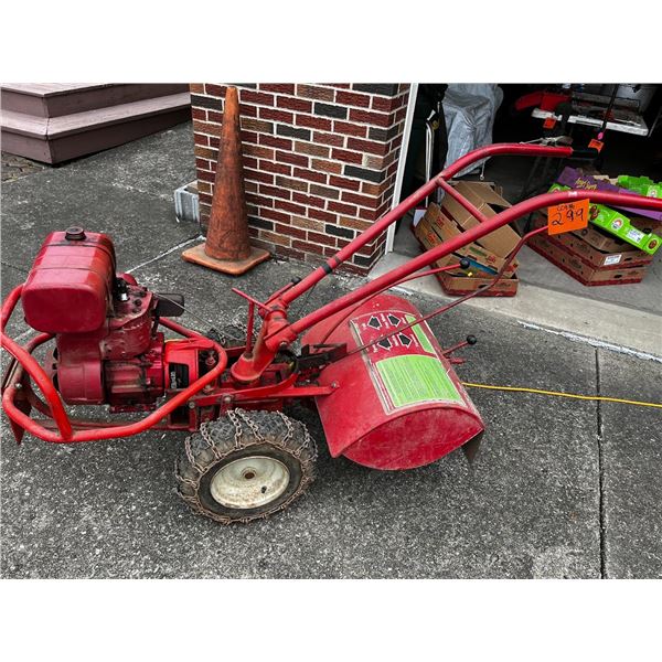 TROY BUILT TILLER /  HORSE MODEL