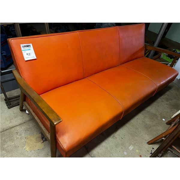VINTAGE 1960'S /70'S SOFA / VERY GOOD CONDTION