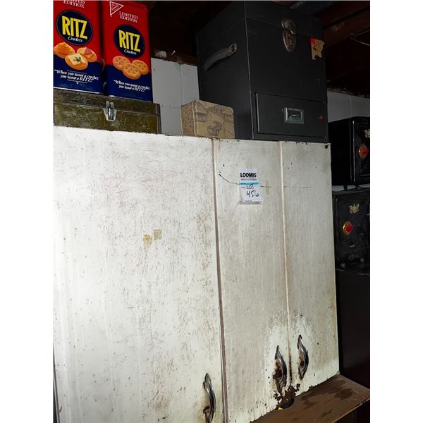 LOT KITCHEN CABINETS AND METAL CABINETS