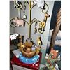 Image 3 : HUGE LOT OF SEASIONAL ITEMS