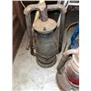 Image 2 : S/4 ANTIQUE LANTERNS