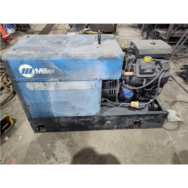 MILLER #225 UNIT  8000 WATT WELDER / GENERATOR : CONDITION GOOD