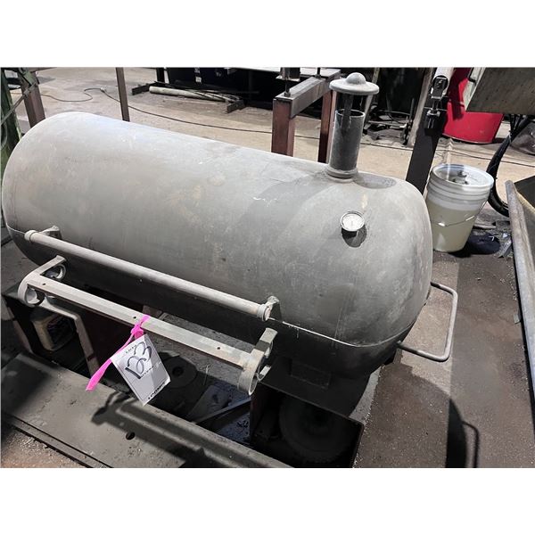 CUSTOM MADE BBQ GRILL ON STEEL STAND